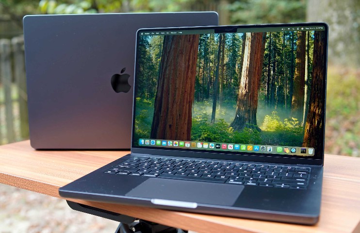 MacBook Pro 14-inch M4